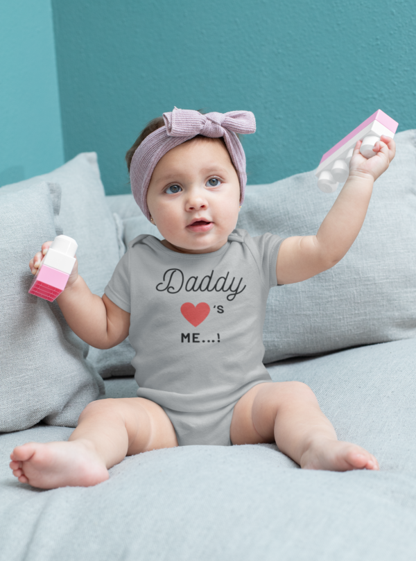 Daddy Loves Me Romper - TOS16 -DAD23 - Image 3